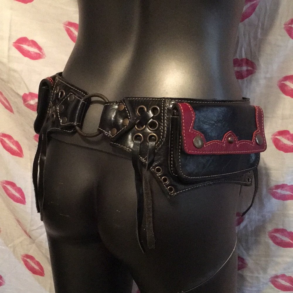 Leather Festival Pouch Belt